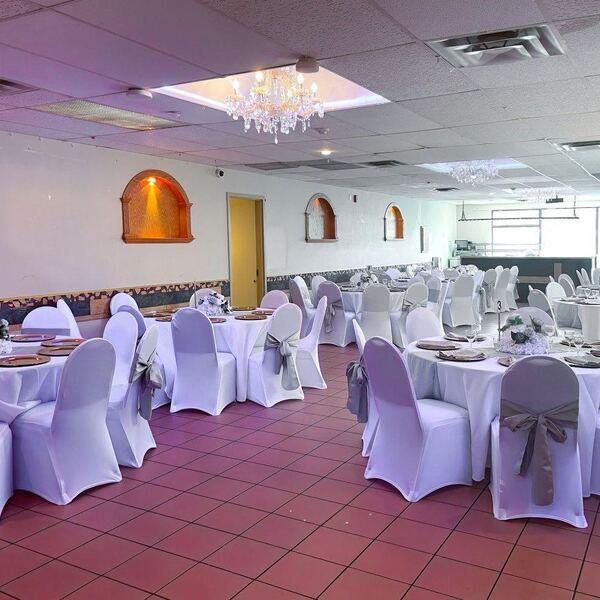 Salle de r&eacute;ception le Salon Bleu Restaurant Montr&eacute;al, QC