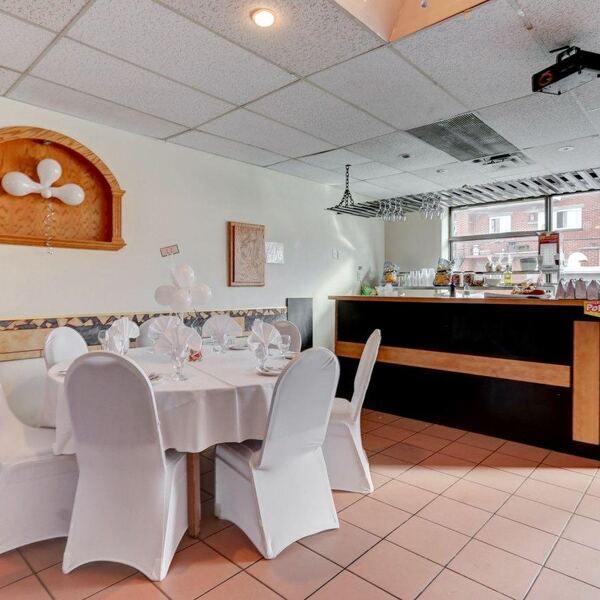 Salle de réception le Salon Bleu - Restaurant Péruvienne à Villeray-Saint-Michel, Montréal