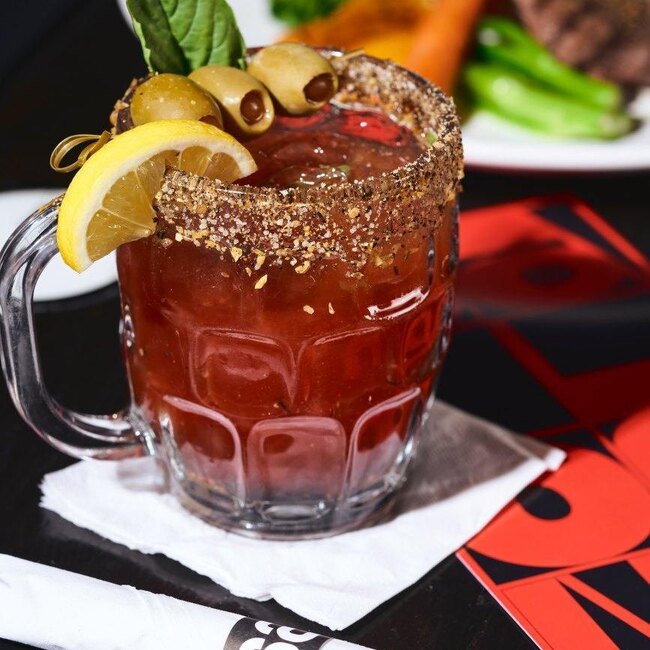 Le Saloon Bistro Bar - Restaurant Bistro à Le Village/Centre Sud, Montréal