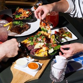 Le Saloon Bistro Bar RestoMontreal.ca