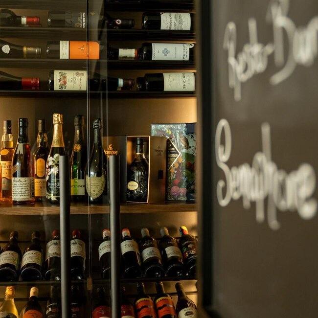 Le Semaphore - Restaurant Internationale à Dorval