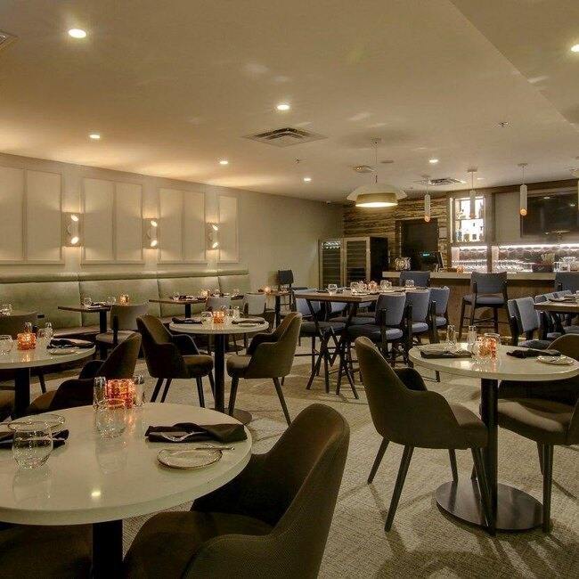 Le Semaphore - Restaurant Internationale à Dorval