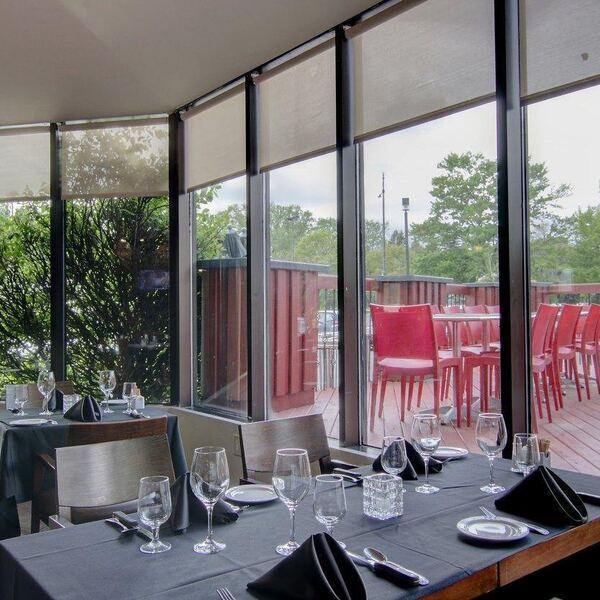 Le Toit Rouge - Restaurant Internationale à Mercier-Hochelaga-Maisonneuve, Montréal