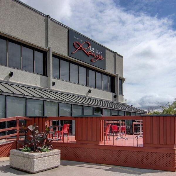 Le Toit Rouge - Restaurant Internationale à Mercier-Hochelaga-Maisonneuve, Montréal