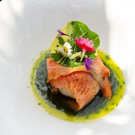 G&acirc;teau de saumon - Les Ancêtres Auberge & Restaurant  Restaurant Du Terroir