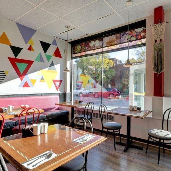 Les Deux Copains - Restaurant Café à Ahuntsic-Cartierville, Montréal