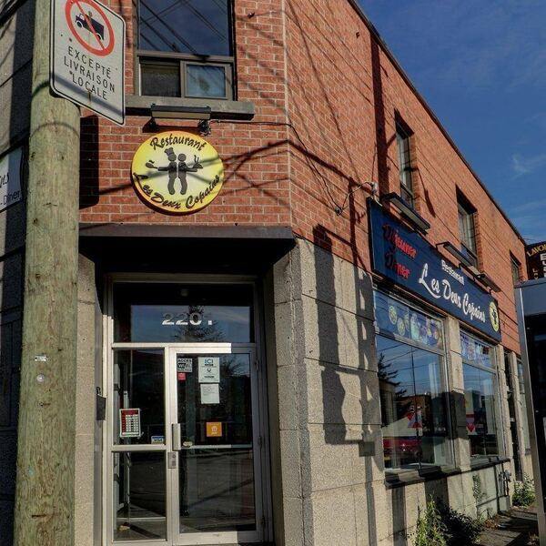 Les Deux Copains - Restaurant Café à Ahuntsic-Cartierville, Montréal