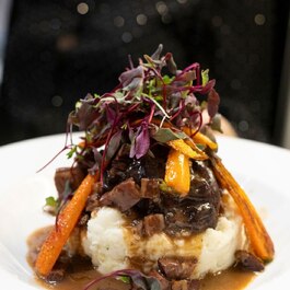 Les Salons D'Edgar  Restaurant Bistro