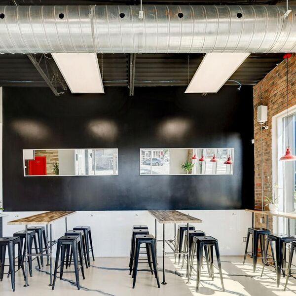 L'Hamburger Shakes et Juicy Burgers à Montréal, Laval et Blainville