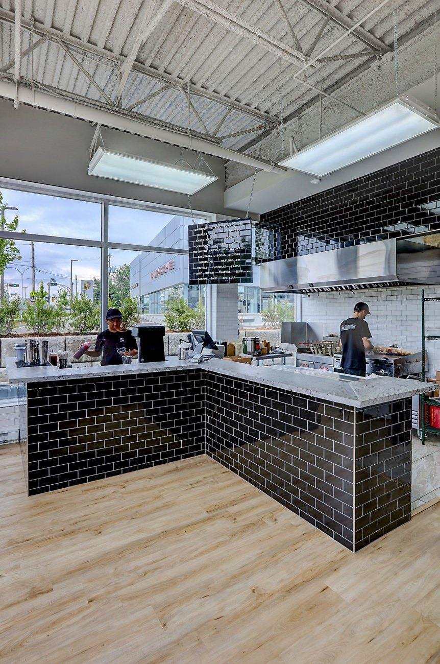 L'Hamburger Shakes and Juicy Burgers in Montreal, Laval and Blainville