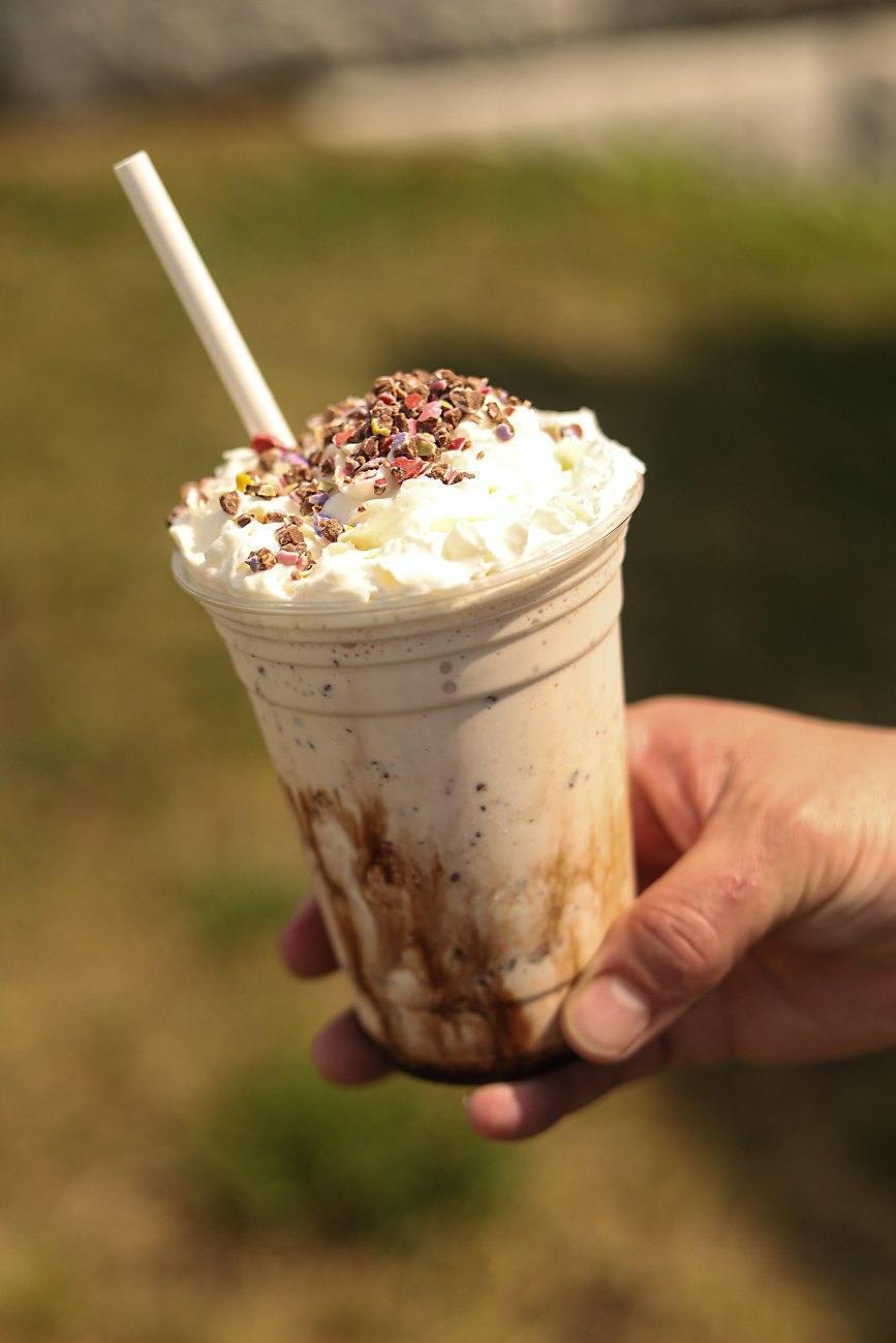 L'Hamburger Shakes and Juicy Burgers in Montreal, Laval and Blainville