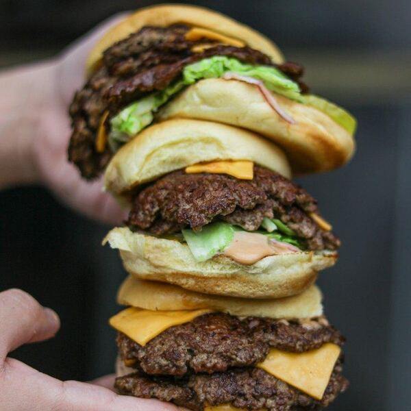 L'Hamburger Shakes et Juicy Burgers à Montréal, Laval et Blainville