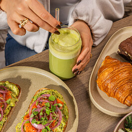 Lily - Manger Vivre Aimer - Restaurants Brunch près de: H2E1C8