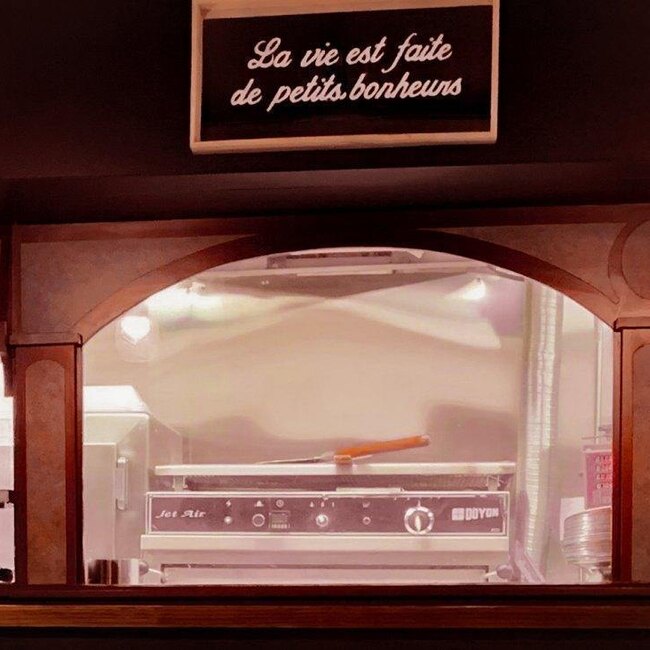 Resto l'Intuition - Restaurant Poutine à Maizerets, Québec