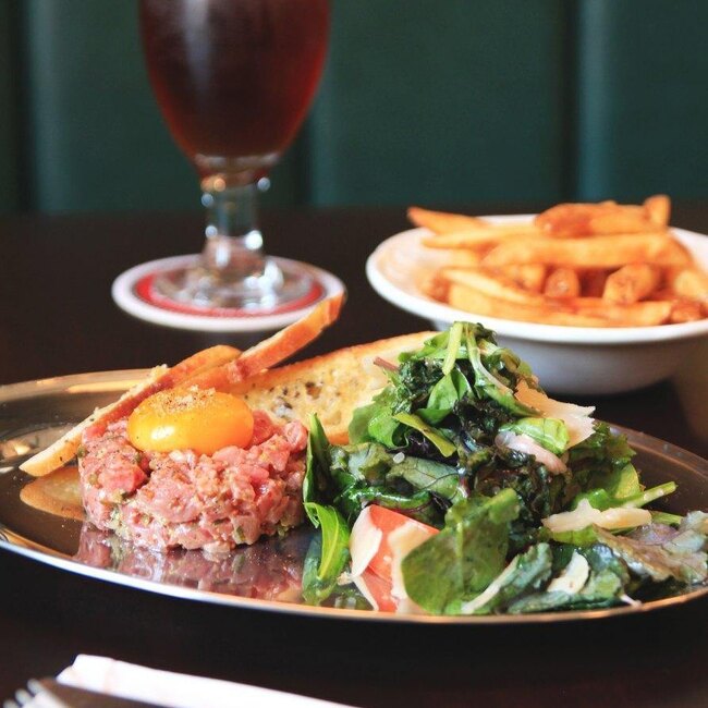 Louise Taverne & Bar à Vin - Restaurant Créative à Vieux-Port, Québec