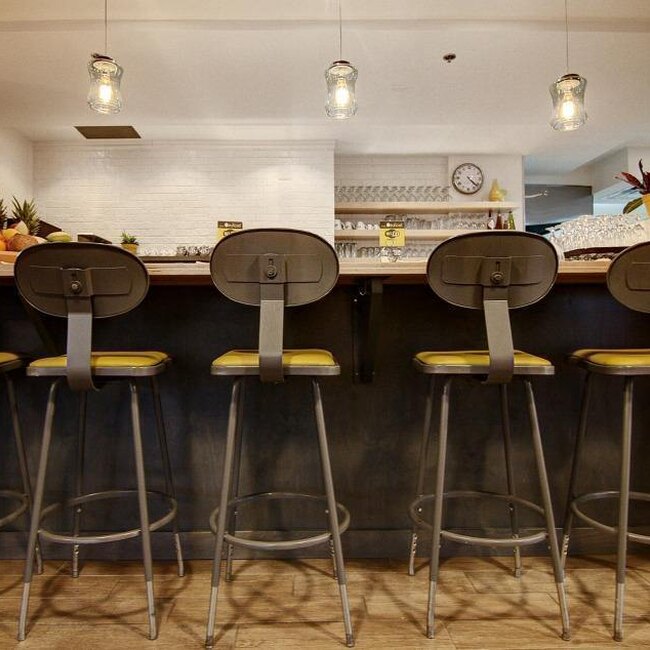 l'Oeuficiel - Restaurant Déjeuner à Pont Viau, Laval