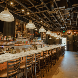 Lucille's Dix30 - Restaurants in Montreal
