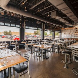 Lucille's Fairview Pointe-Claire RestoMontreal.ca