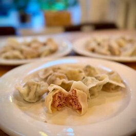 Maison du Dumpling (The Dumpling Hut) RestoMontreal.ca