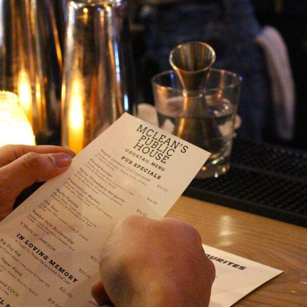 Pub et Maison Publique McLean's à Montréal