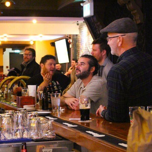 Pub et Maison Publique McLean's à Montréal