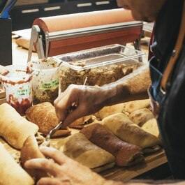 Marché Artisans Breakfast Restaurant