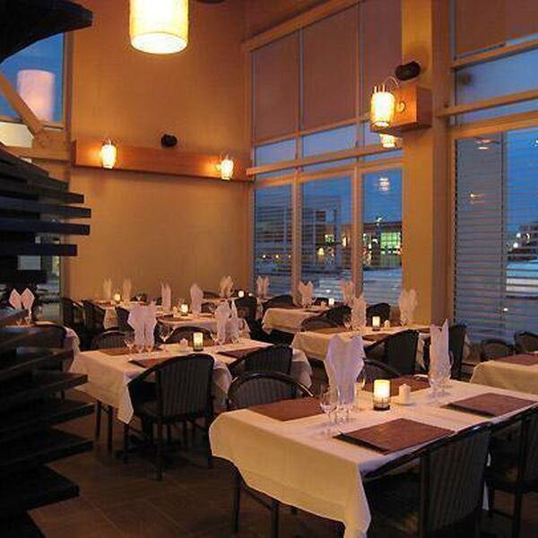 Mikasa Sushi Bar & Yakiniku - Restaurant Sushi à Chomedey, Laval