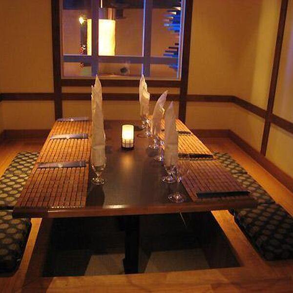 Mikasa Sushi Bar & Yakiniku - Restaurant Sushi à Chomedey, Laval