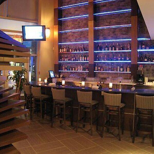 Mikasa Sushi Bar & Yakiniku - Restaurant Sushi à Chomedey, Laval