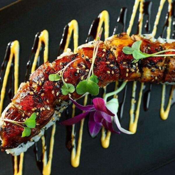 Mikasa Sushi Bar & Yakiniku - Restaurant Sushi à Chomedey, Laval