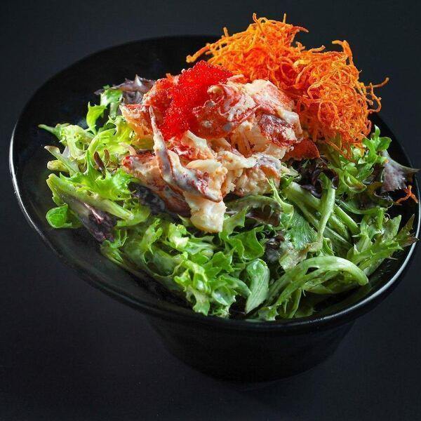 Mikasa Sushi Bar & Yakiniku - Restaurant Sushi à Chomedey, Laval