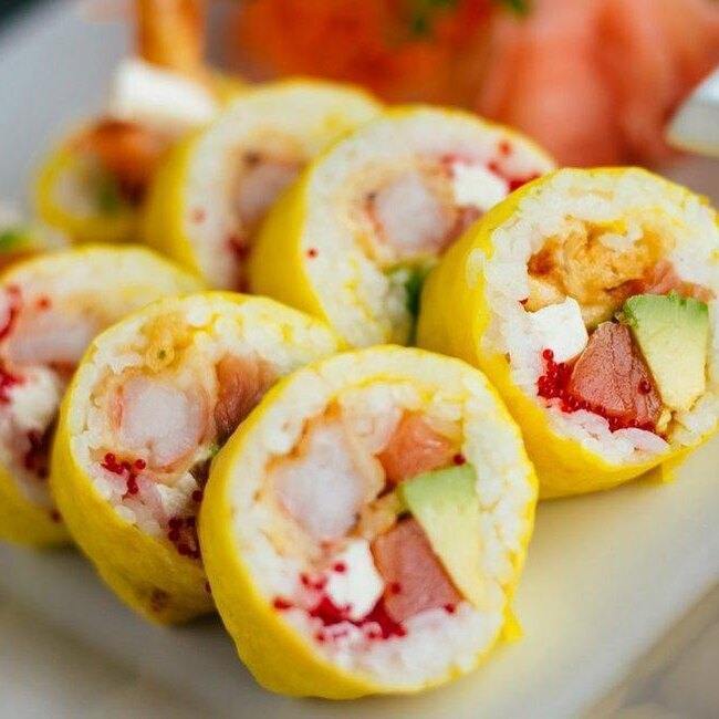 Mikasa Sushi Bar Chiisai Restaurant Laval, QC