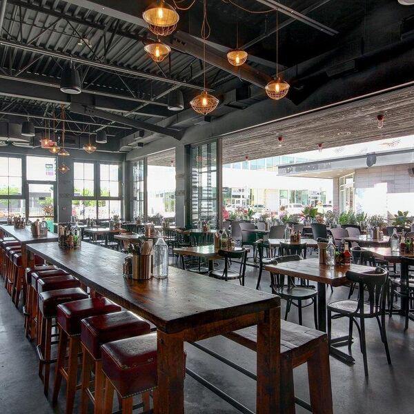 Mile Public House - Restaurant Pub Food à Brossard