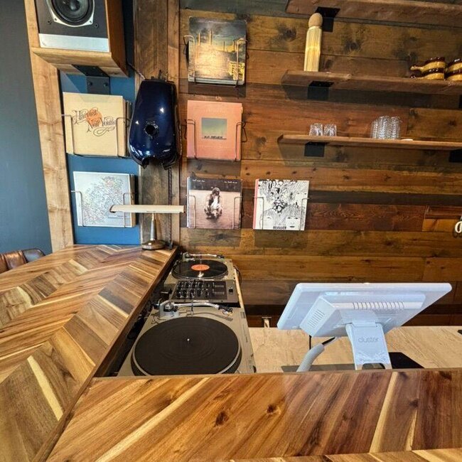 Monsieur Mi - Restaurant Asiatique à Lachine, Montréal