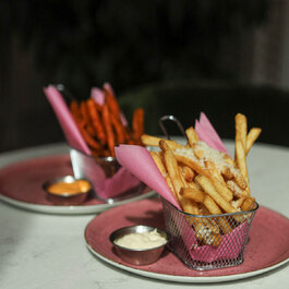 Muze Lounge & Terrasse RestoMontreal.ca