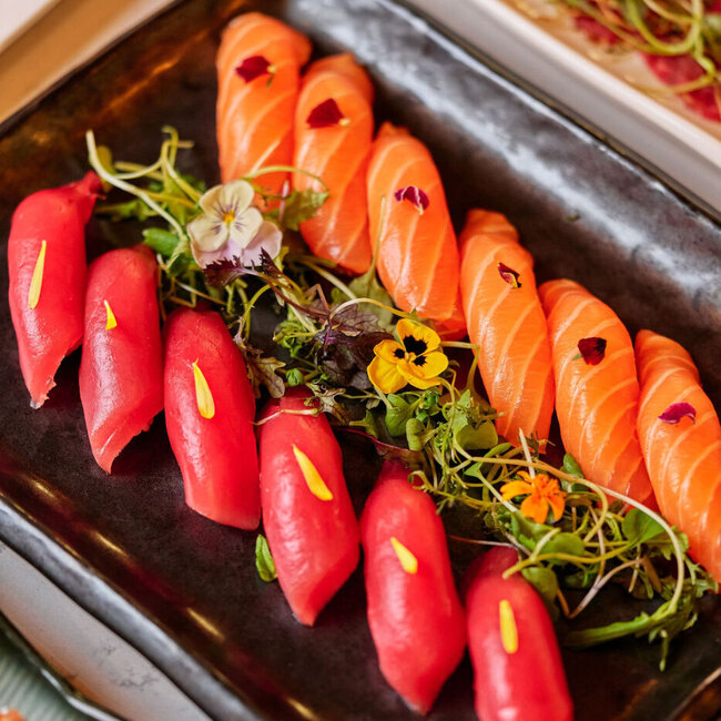 Niji Sushi Bar Restaurant