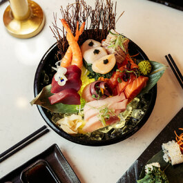 Niji Sushi Bar  Restaurant Japonaise