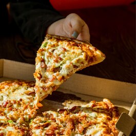 Nikos Pizza & Déli RestoMontreal.ca