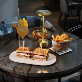 NINI Salon à Cocktails RestoMontreal.ca