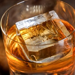 NINI Salon à Cocktails RestoMontreal.ca