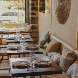 Nomaï  Restaurant Café
