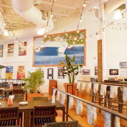 Resto-Bar Le Turf au Oasis Surf RestoMontreal.ca