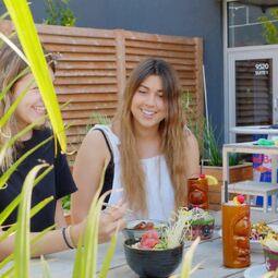 Resto-Bar Le Turf au Oasis Surf RestoMontreal.ca