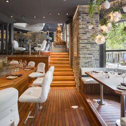 Ophelia Seafood/Fish Restaurant