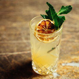 Orexi Estiatorio RestoMontreal.ca