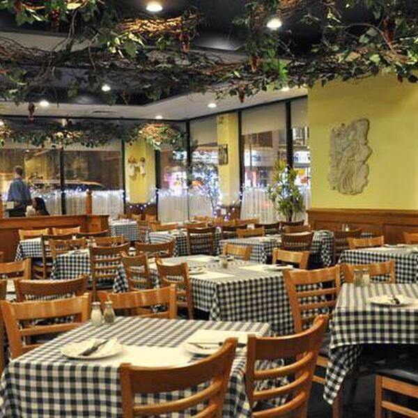 Panama Rotisserie Restaurant - Cuisine Grecque - Montreal, DDO, Laval