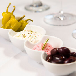 Petros Taverne Grecque Greek Restaurant