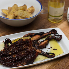 Petros Taverne Grecque RestoMontreal.ca