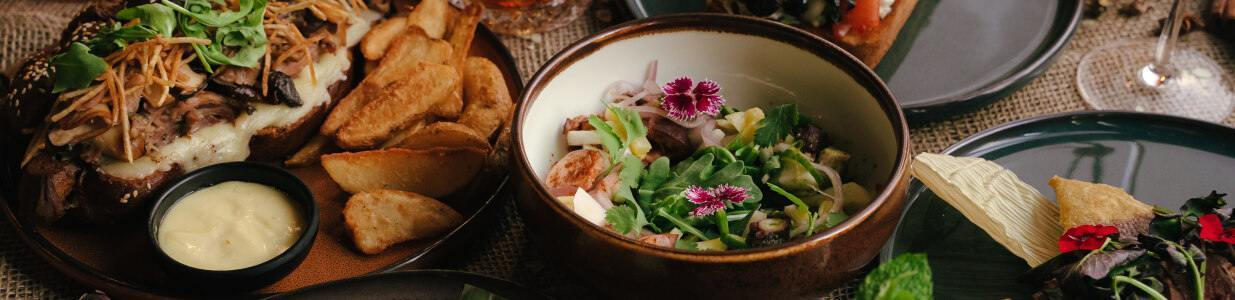 Piel Canela Cover Image