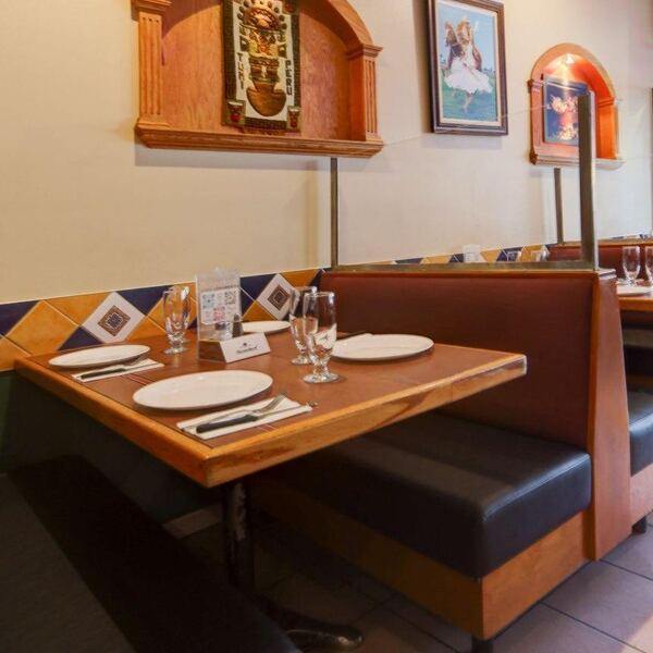 Restaurant Pizzelli Coq - Restaurant Péruvienne à Villeray-Saint-Michel, Montréal